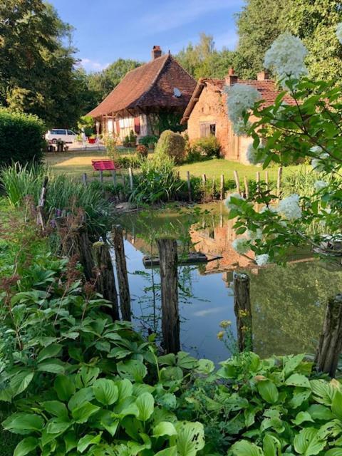 Bed and Breakfast La Ferme De Marie Eugenie Bruailles Exterior foto
