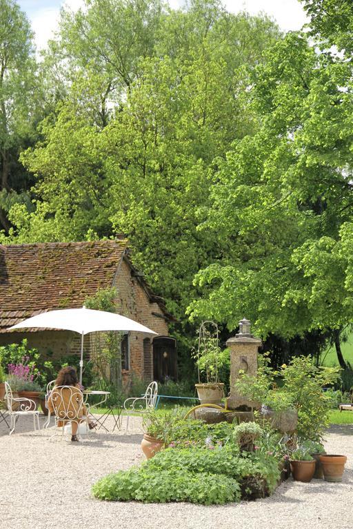 Bed and Breakfast La Ferme De Marie Eugenie Bruailles Exterior foto