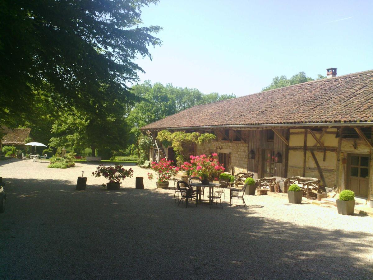 Bed and Breakfast La Ferme De Marie Eugenie Bruailles Exterior foto